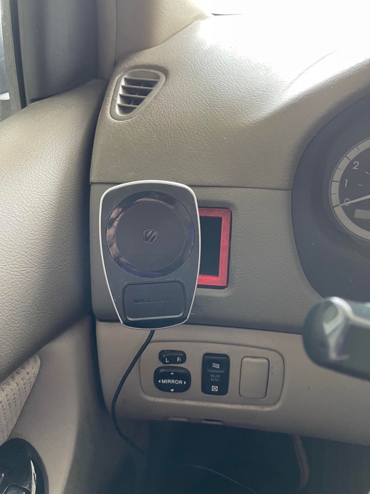 Toyota Sienna Havalandırma Telefon Şarj Montaj Aparatı (2005-2009)
