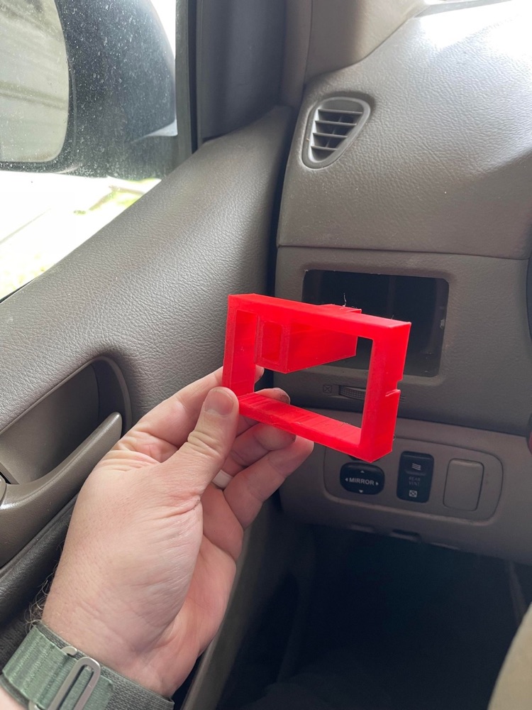 Toyota Sienna Havalandırma Telefon Şarj Montaj Aparatı (2005-2009) görsel 2