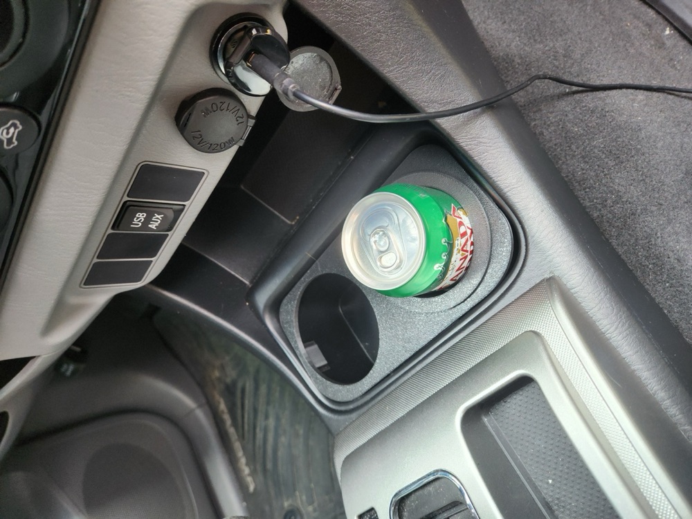 Toyota Tacoma Bardaklık Konsol Aparatı görsel 2