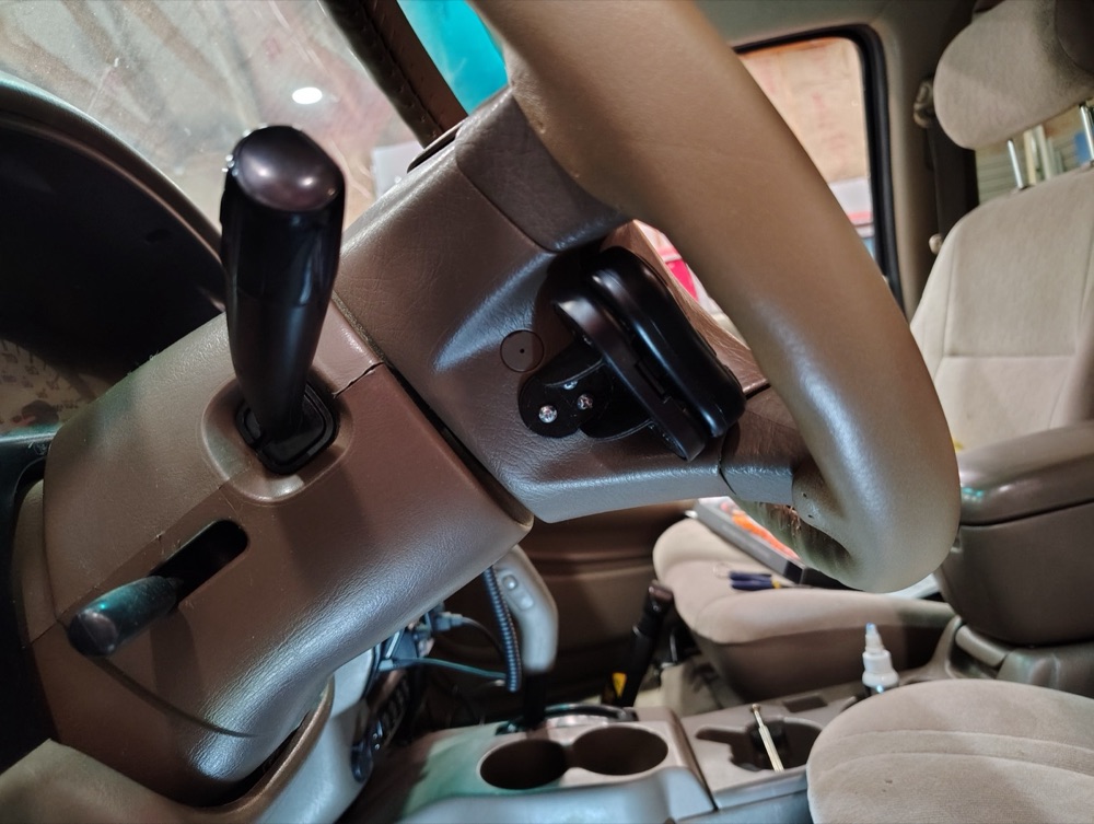 Toyota Tacoma Direksiyon Radyo Kumanda Montaj Aparatı