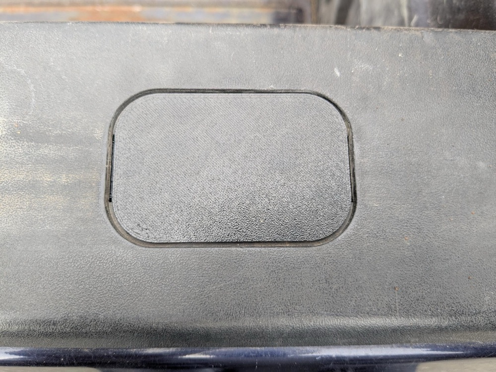 Toyota Tundra Kasa Kenar Rayı Kapak Klipsi (66257-0C050)