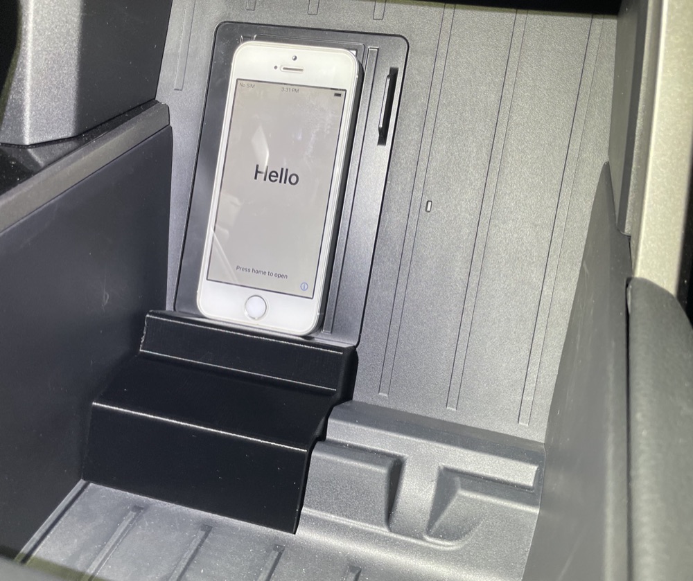 Toyota Tundra Qi Kablosuz Şarj Yükseltici Aparat