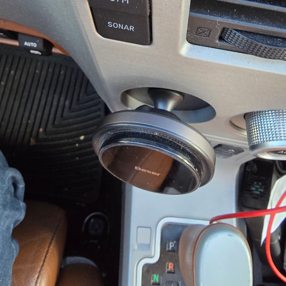 Toyota Tundra / Sequoia Bozuk Para Gözü Telefon Tutucu Aparatı görsel 2