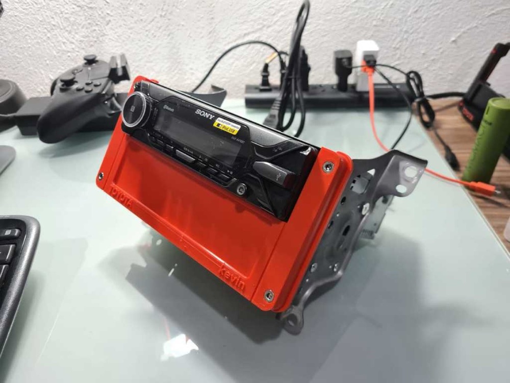 Toyota Yaris 1 DIN Oto Teyp Çerçevesi görsel 3