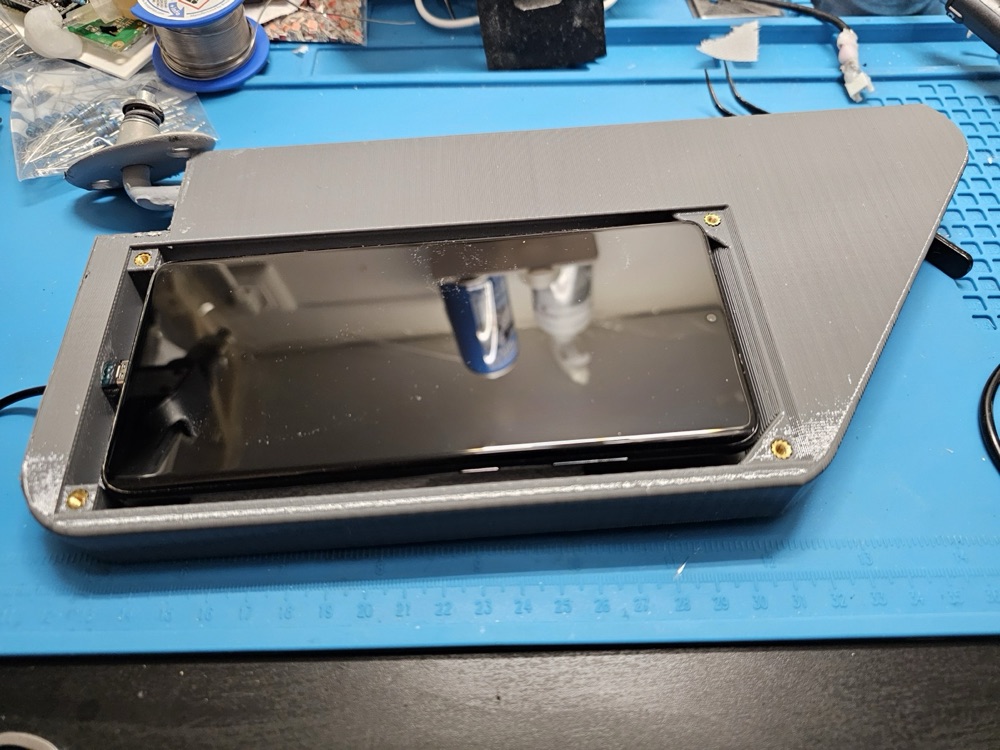 Toyota Yaris Navigasyon ve Telefon Entegreli Güneşlik görsel 3