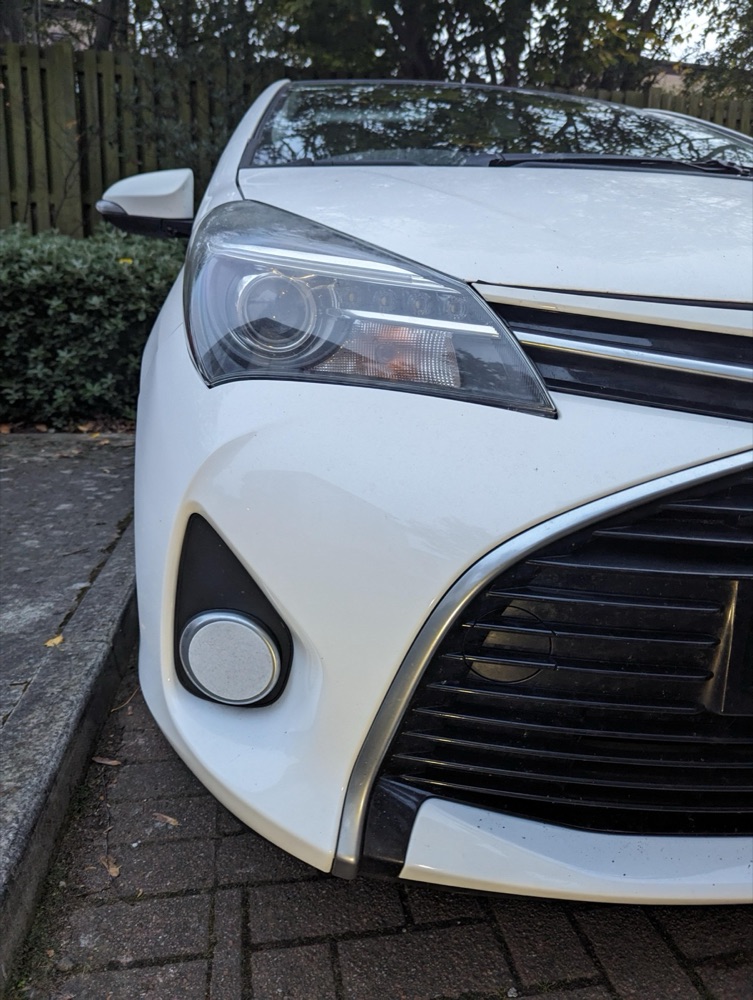 Toyota Yaris Sis Farı Kapağı
