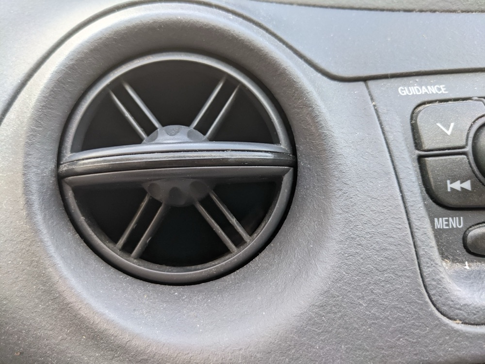 Toyota Yaris Telefon Tutucu Montaj Aparatı görsel 3