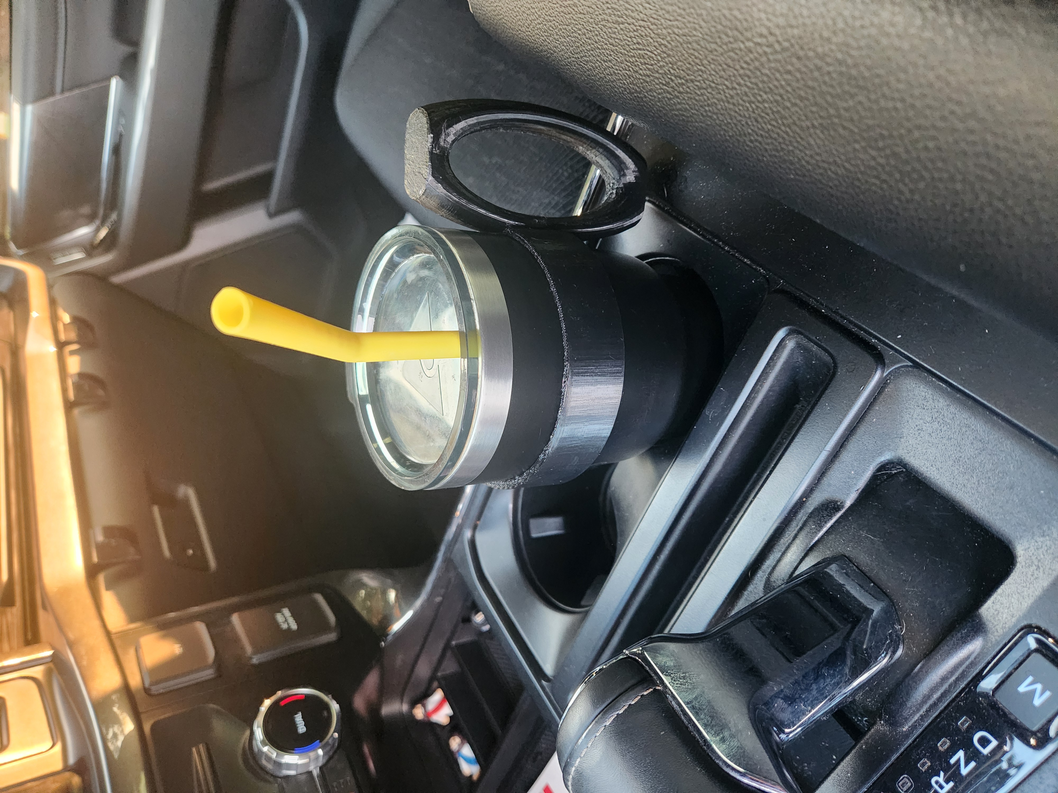 Ford F-150 Bardaklık 30oz Yüksek/Sıkmalı Kapak görsel 2