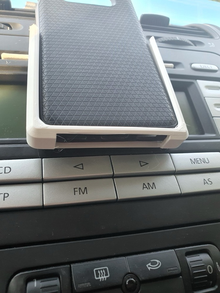 Volkswagen Araç İçi Telefon Tutucu görsel 3