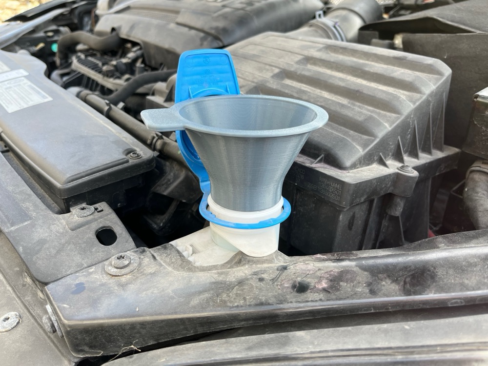 Volkswagen Golf Cam Suyu Doldurma Hunisi