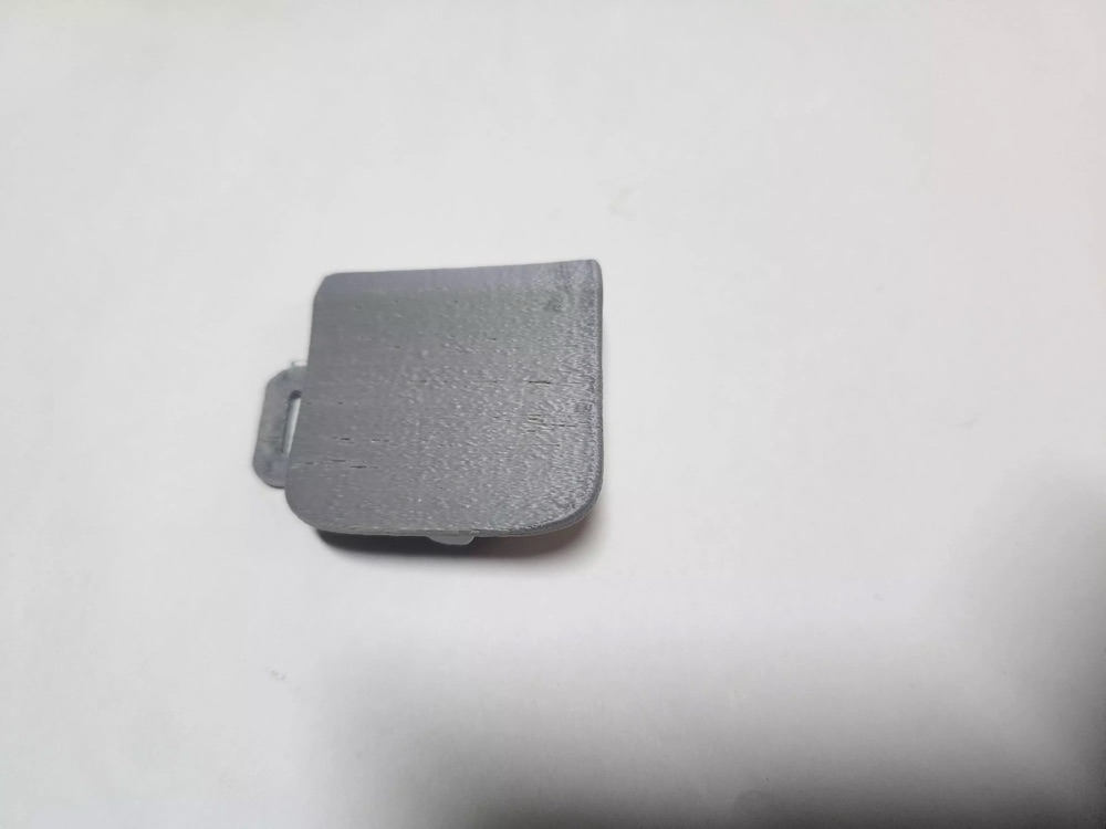 Volkswagen Tiguan Arka Tampon Çeki Demiri Kapağı