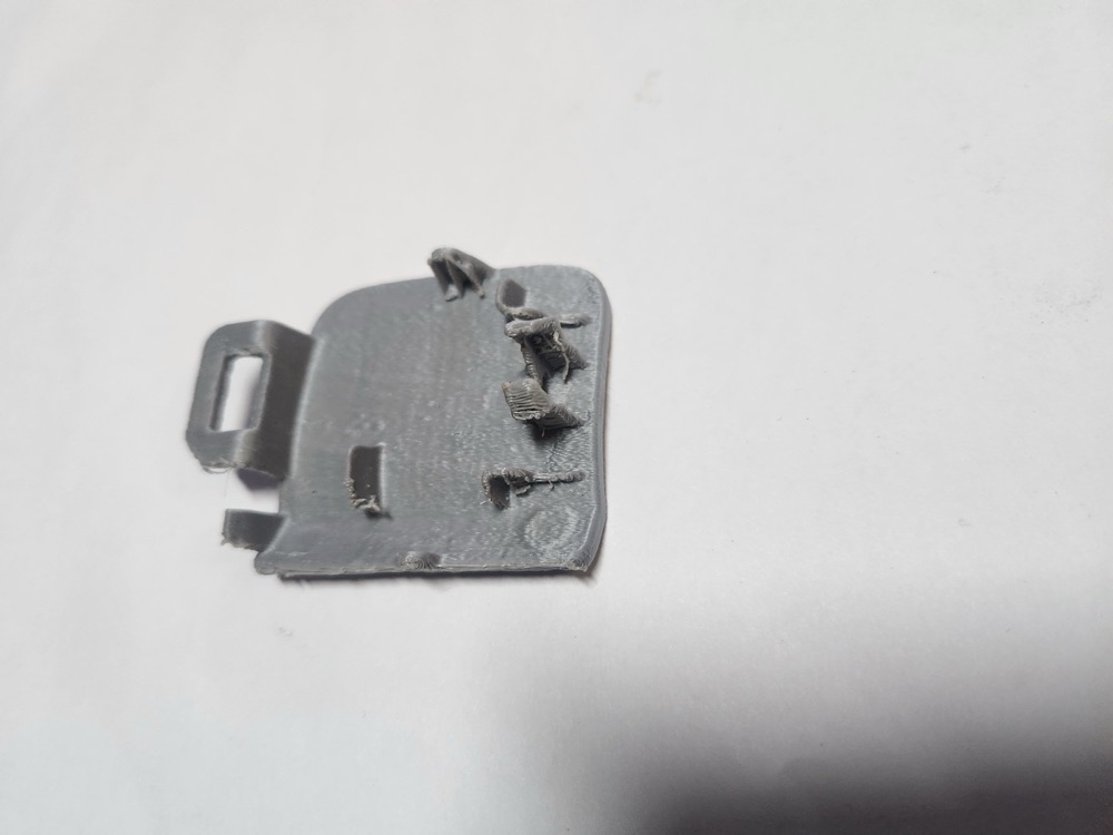Volkswagen Tiguan Arka Tampon Çeki Demiri Kapağı görsel 2