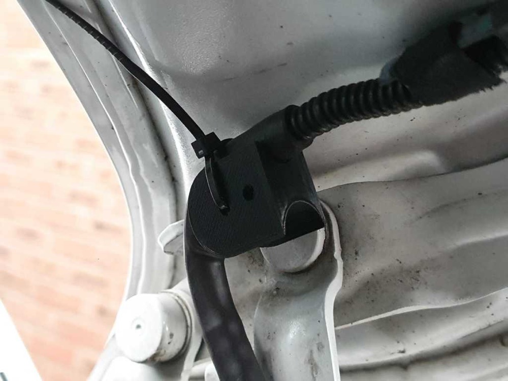 Volkswagen Transporter T5 Cam Suyu Hortum Tutucu Klips