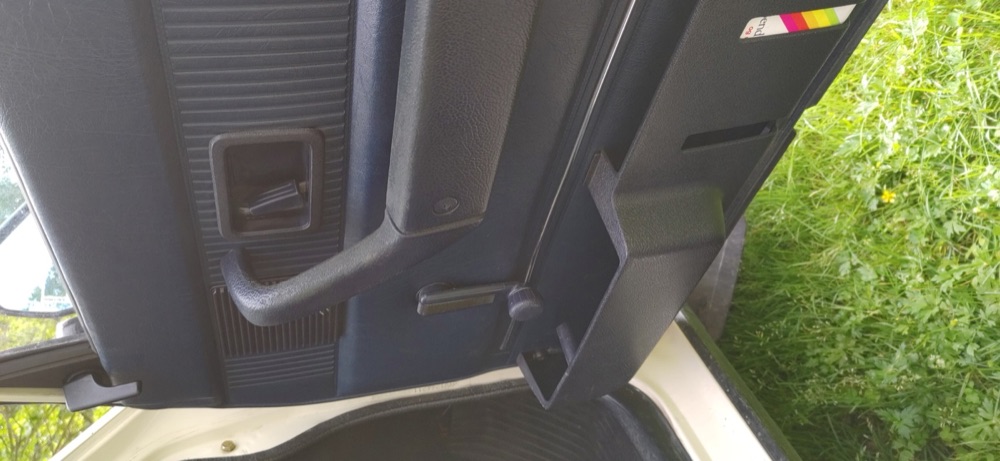 Volvo 240 Cam Kolu Kapağı görsel 2