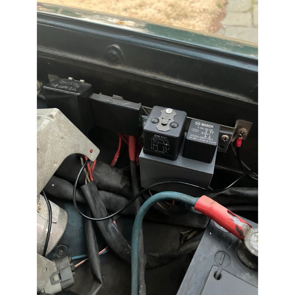 Volvo 240 Uzun Far Röle Muhafazası