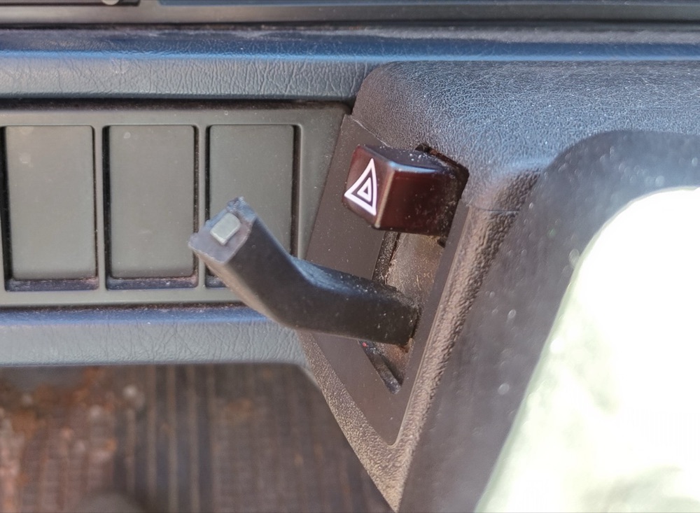Volvo 740 Sinyal Kolu Uzatıcı Aparat görsel 3