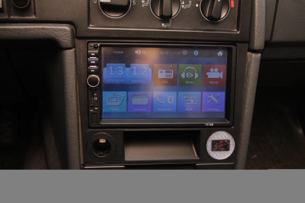Volvo 940 2 DIN Radyo Çerçevesi (7018B Uyumlu)