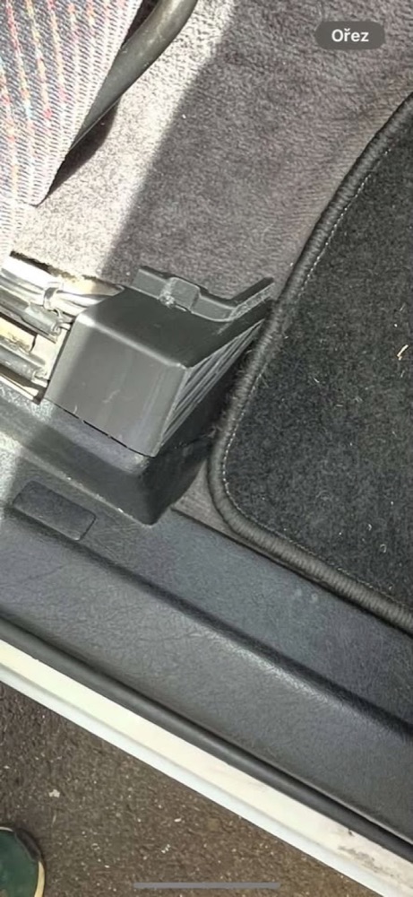 Volvo 940 / 740 Koltuk Montaj Braketi Kapagi