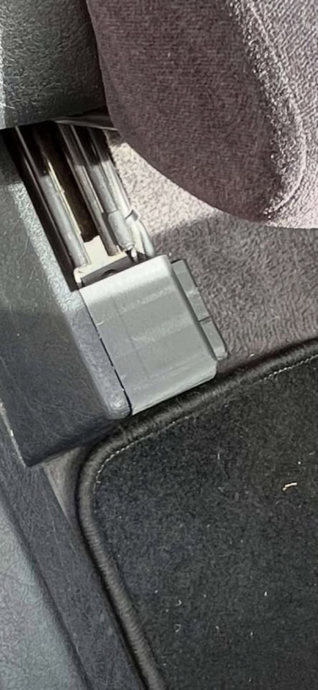 Volvo 940 / 740 Koltuk Montaj Braketi Kapagi görsel 2