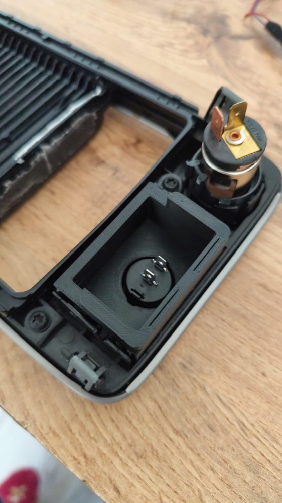 Volvo S40 / V50 Orta Konsol Bozuk Para Yuvası İptal ve Anahtar Paneli görsel 2