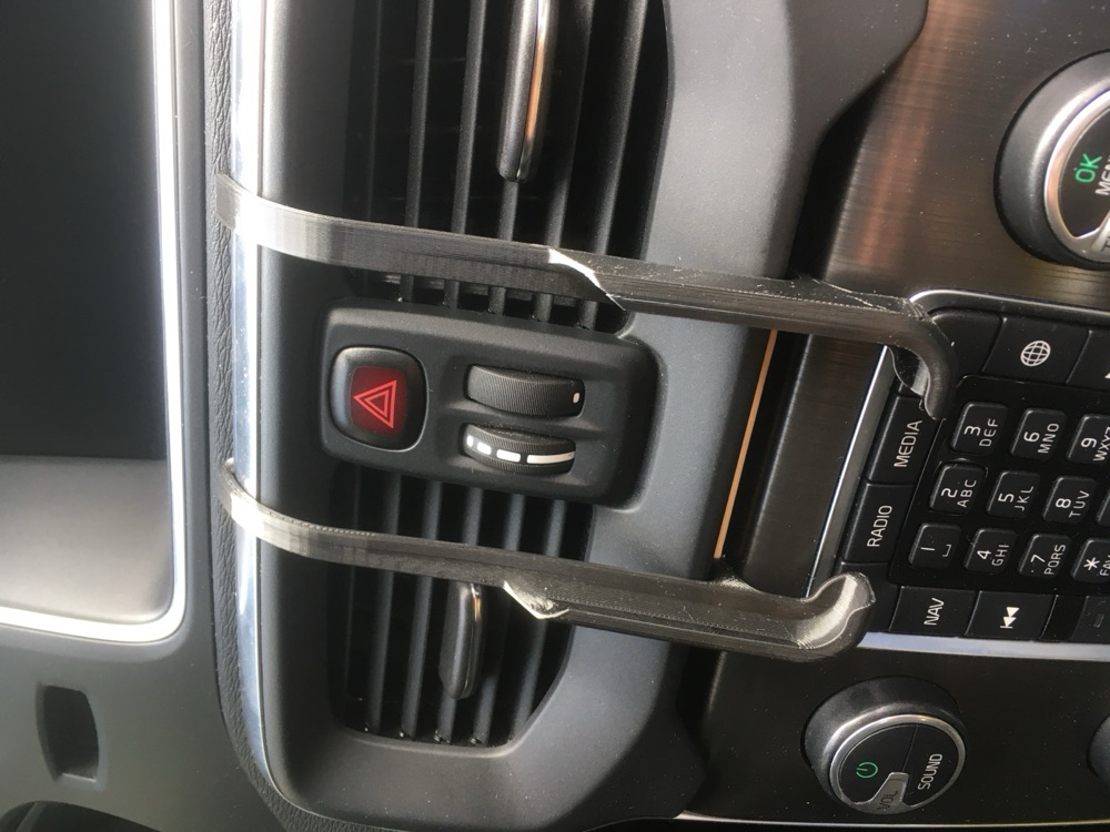Volvo V40 Uyumlu Telefon Tutucu
