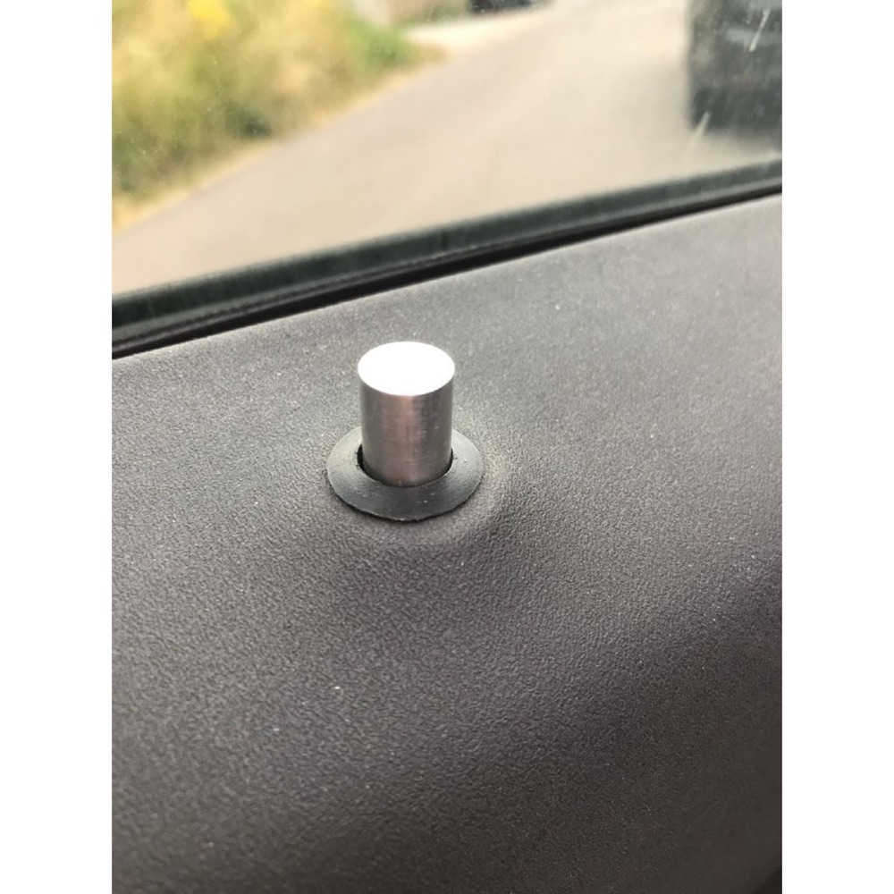 Volvo V50 Kapı Kilit Butonu Grometi
