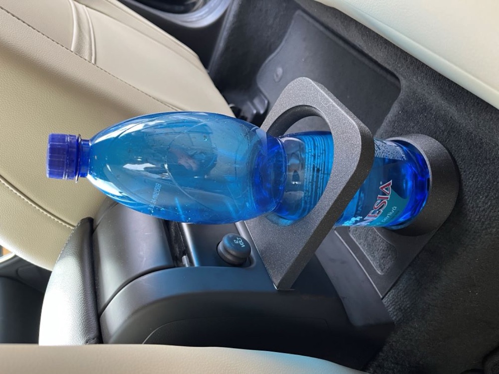 Volvo V60 Arka Konsol Şişe Tutucu görsel 2