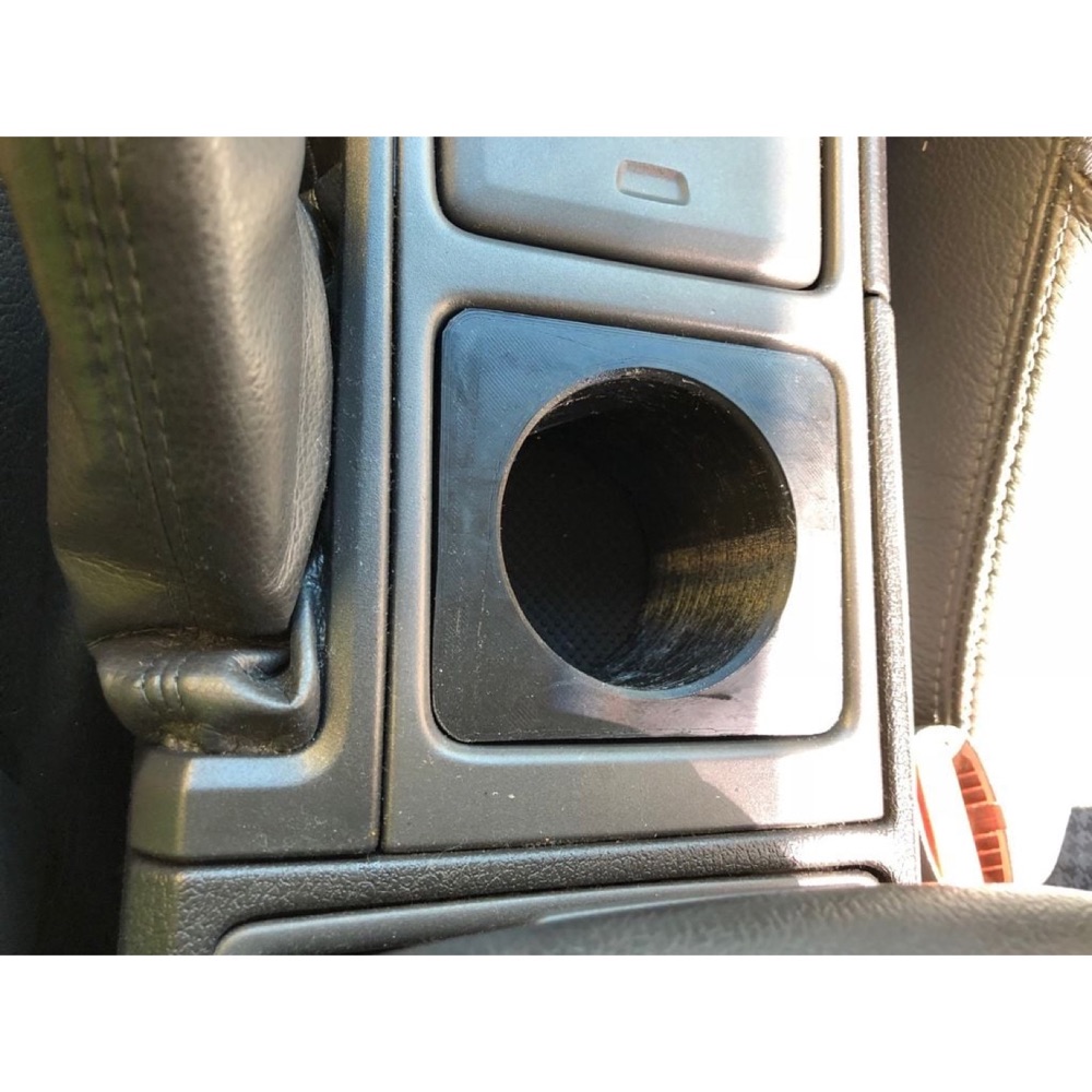 Volvo V70 Orta Konsol Bardaklık Adaptörü