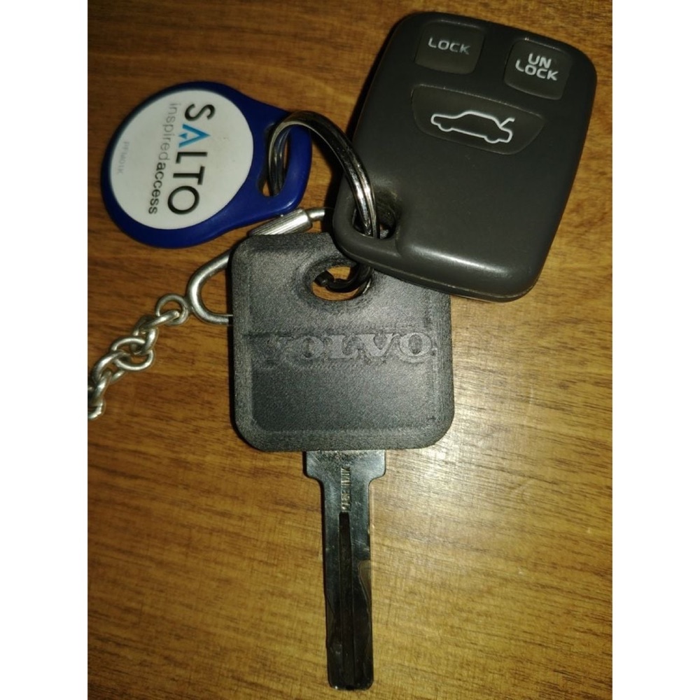 Volvo V70 / S70 Serisi Anahtar Başlığı görsel 3