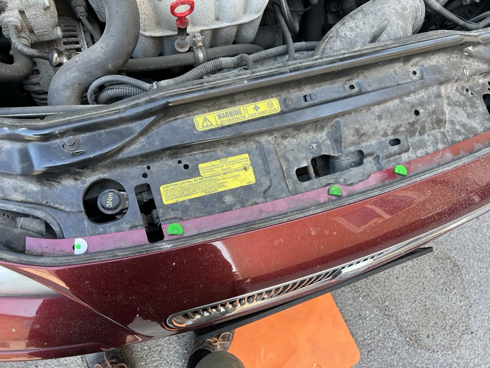 Volvo V70 Uyumlu Panel Klipsi