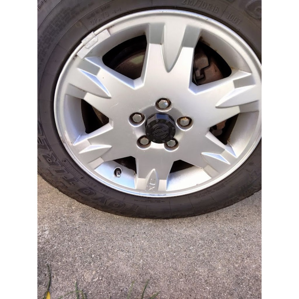Volvo XC70 Aks Göbeği Kapağı