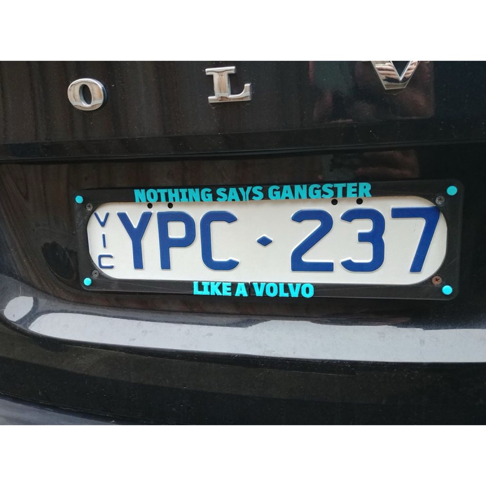 Volvo Özel Tasarım Plakalık Çerçevesi
