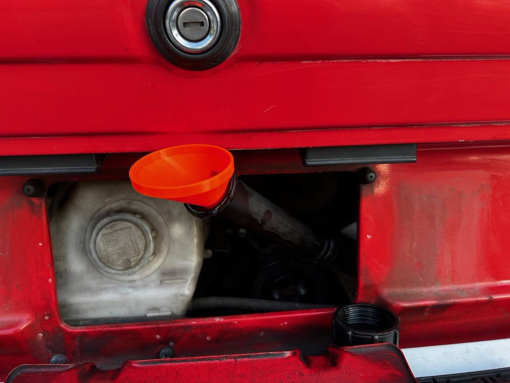 VW Bus T3 Yağ Dolum Hunisi görsel 2