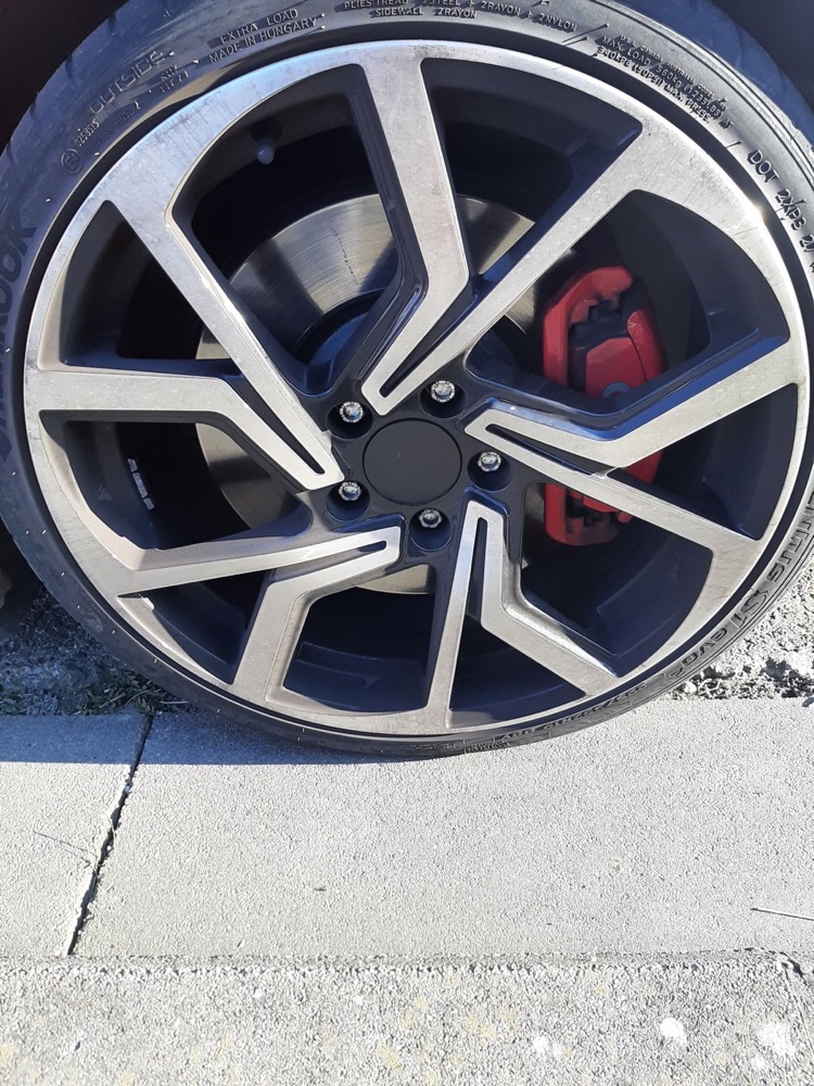 VW Golf Jant Göbek Kapağı