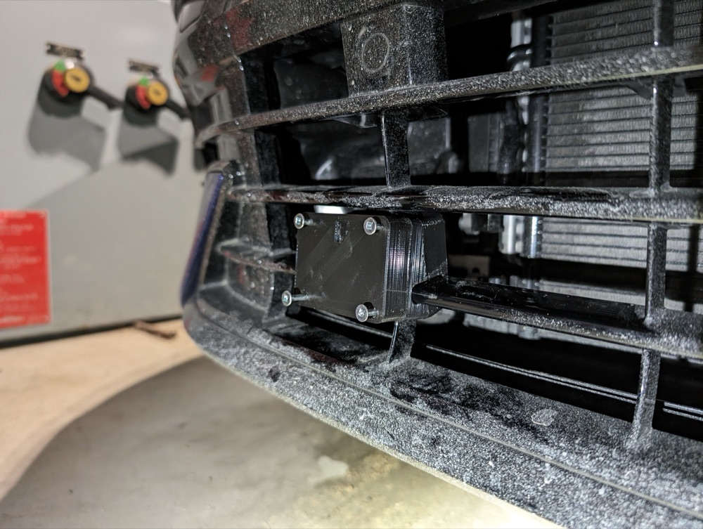 VW Golf R / GTI MK8 Ön Plaka Montaj Aparatı görsel 3