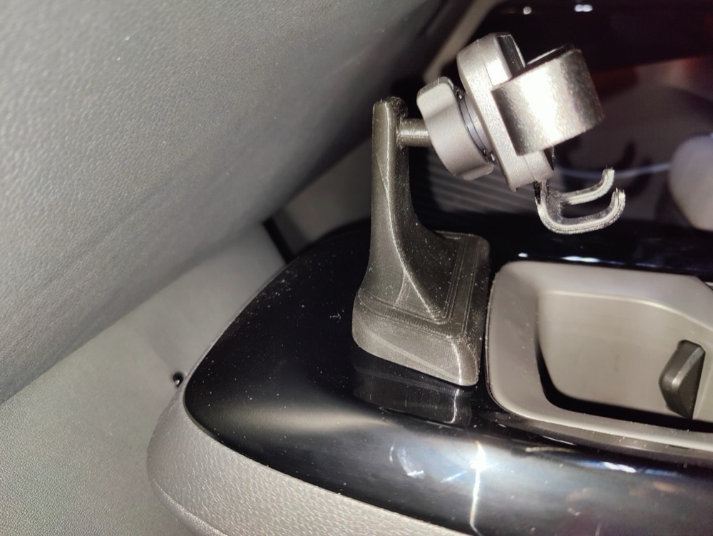 VW ID.4 Kart Yuvası Uyumlu Telefon Tutucu Aparatı görsel 3
