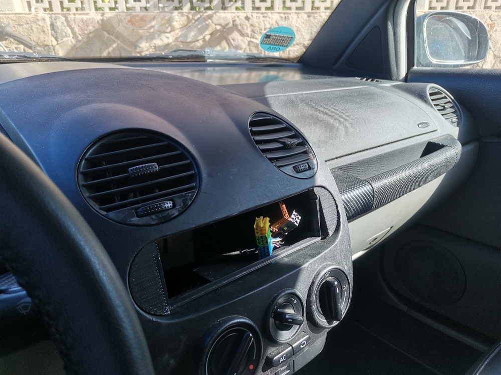 VW New Beetle Radyo Çerçevesi (Beta 1) görsel 2