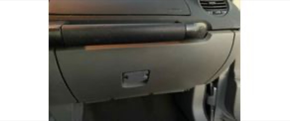 Volkswagen New Beetle Torpido Gözü Açma Kolu