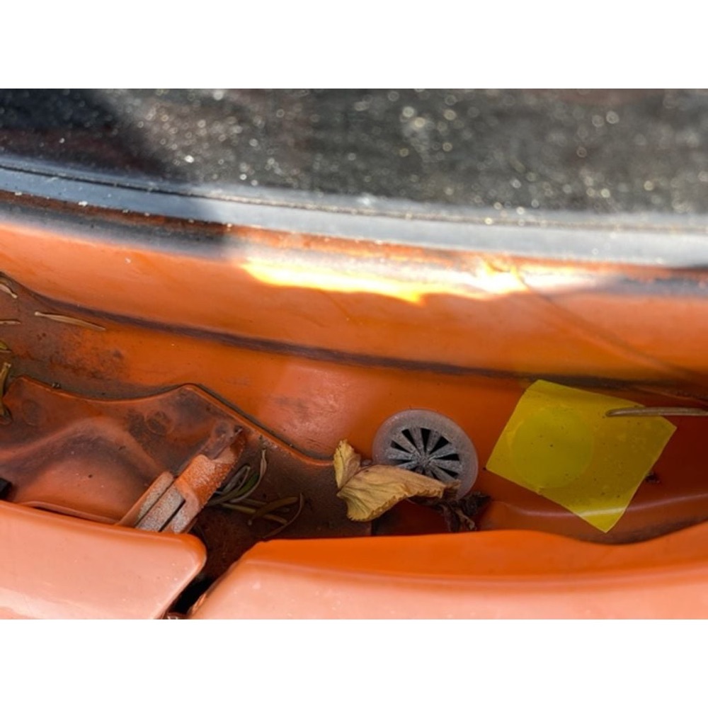 Volkswagen T4 Yağmur Suyu Tahliye Filtresi görsel 3