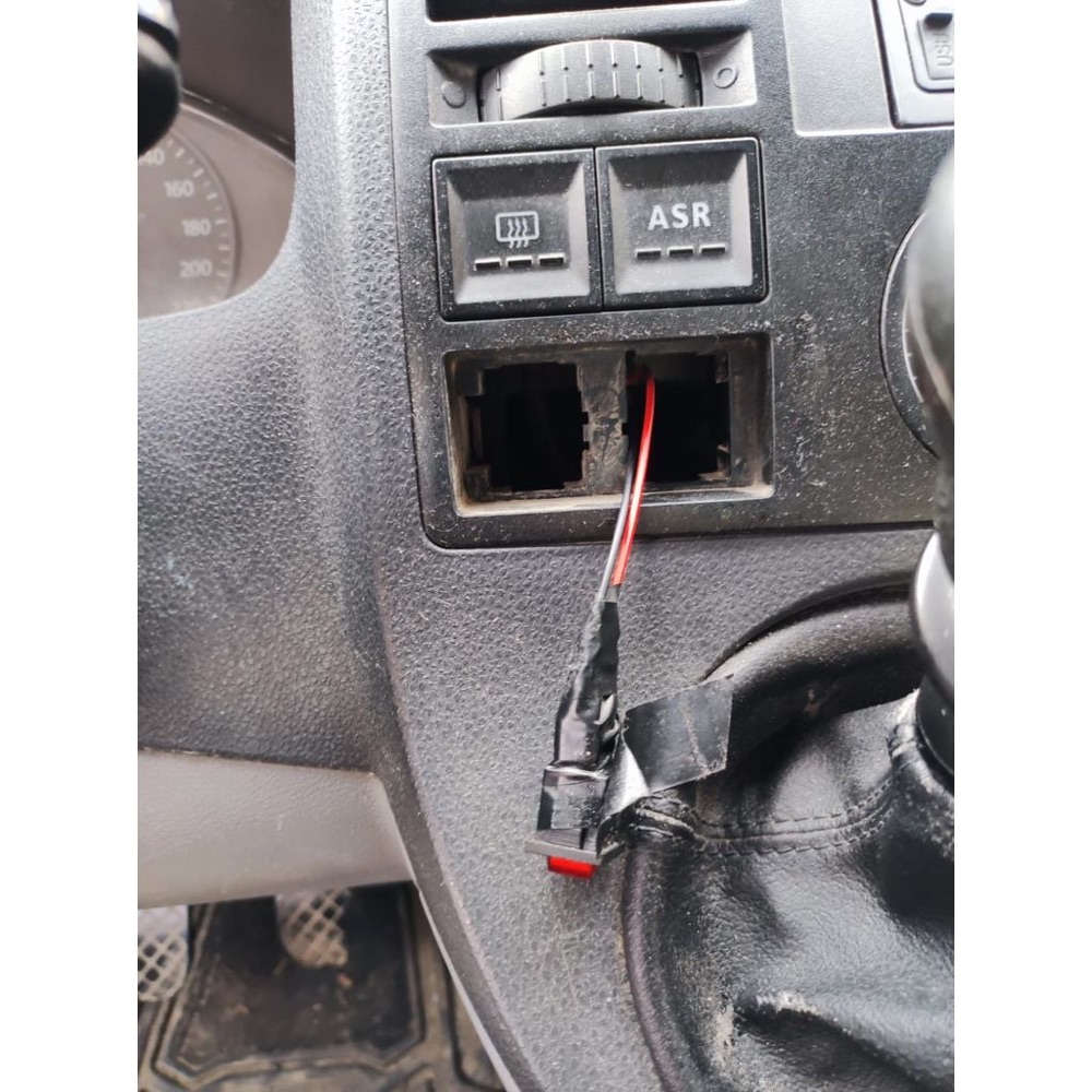 Volkswagen Transporter T5 Torpido Kör Kapağı görsel 3