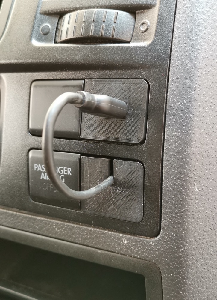 VW Transporter T5/T6 USB ve Kablo Cikisli Kör Tapa Seti