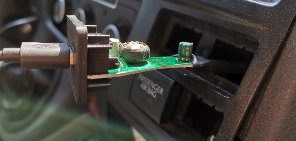 VW Transporter T5/T6 USB ve Kablo Cikisli Kör Tapa Seti görsel 3