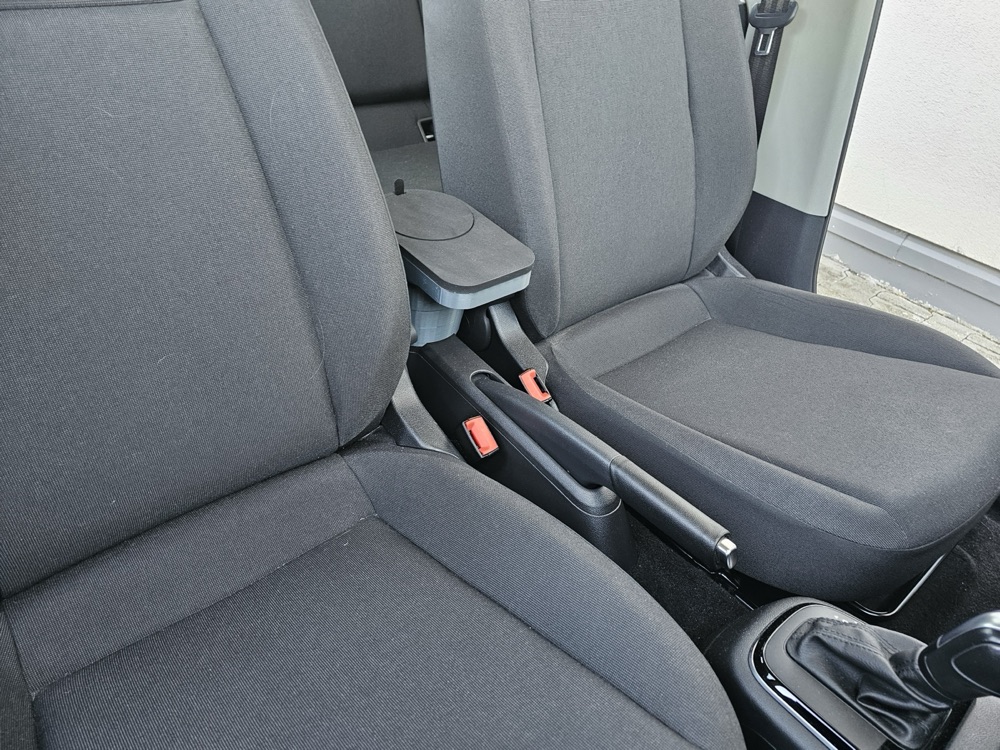 VW Up Kol Dayama ve Bardaklık Aparatı