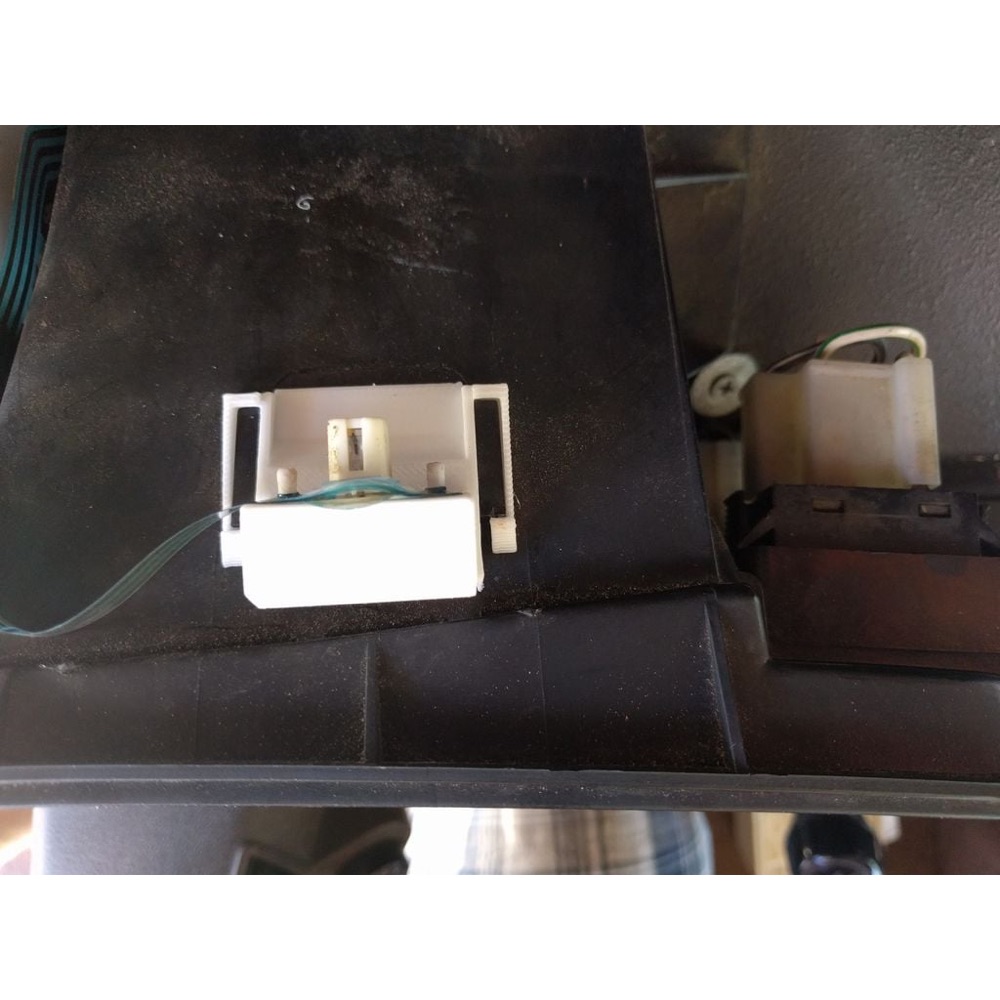 Volkswagen Vanagon Gösterge Aydınlatma Ampul Yuvası görsel 3