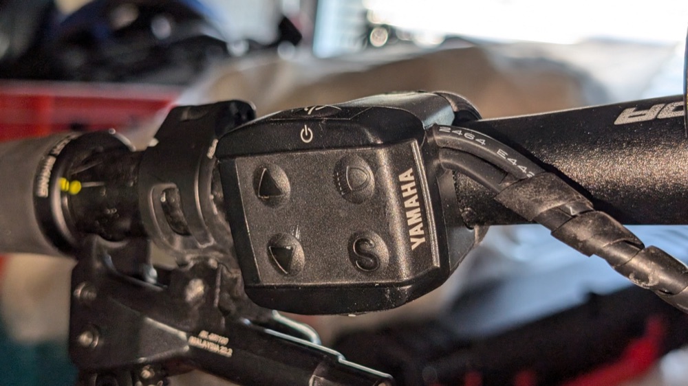 Yamaha e-bike kontrolcü kelepçesi