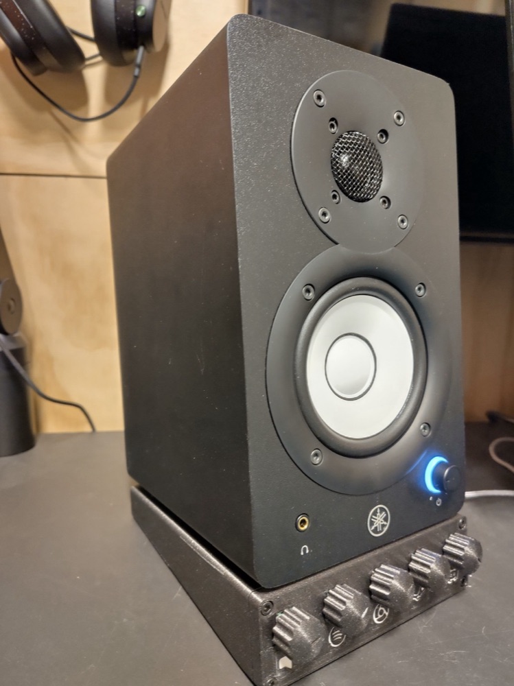 Yamaha HS3 için Deej kontrol ünitesi