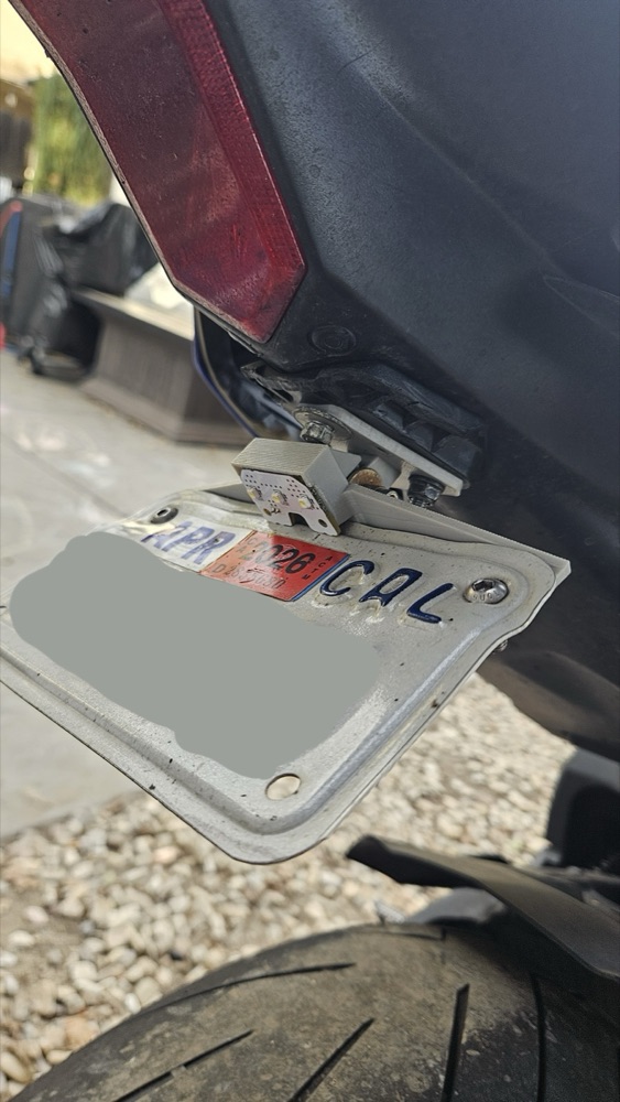 Yamaha R1 Arka Plaka Taşıyıcı görsel 2