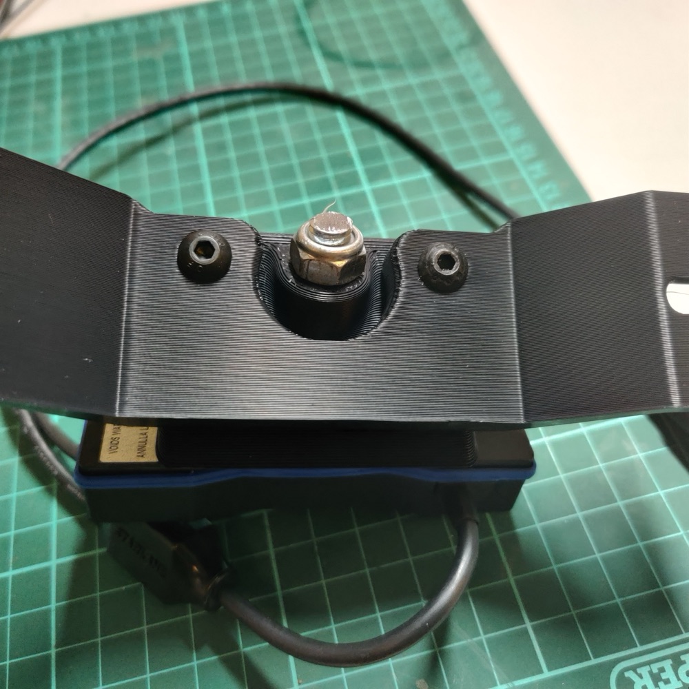 Yamaha R6 için Starlane GP4 GPS montaj aparatı görsel 2