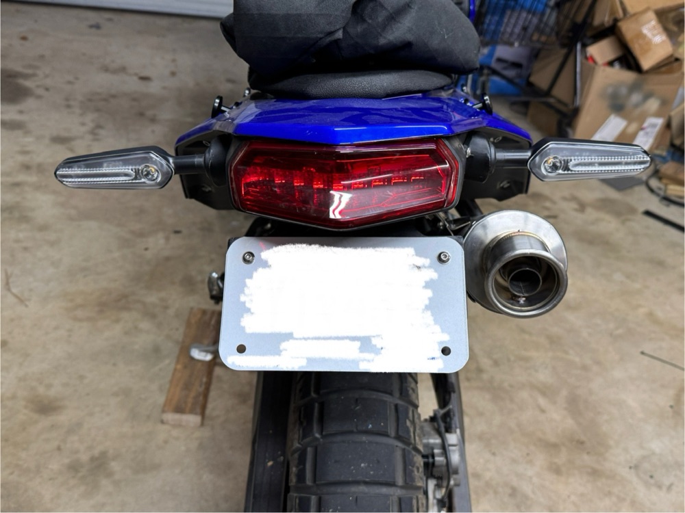Yamaha Tenere 700 arka sinyal aparatlari