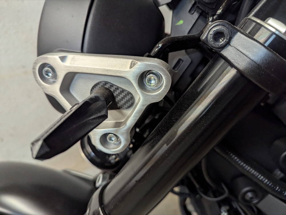 Yamaha XSR 125 Sinyal Kapak Plakası görsel 2